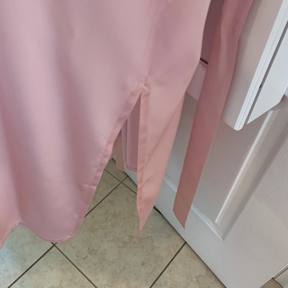 SOLD!!   SLIP Silk Robe & Mask - Picture 8 of 8